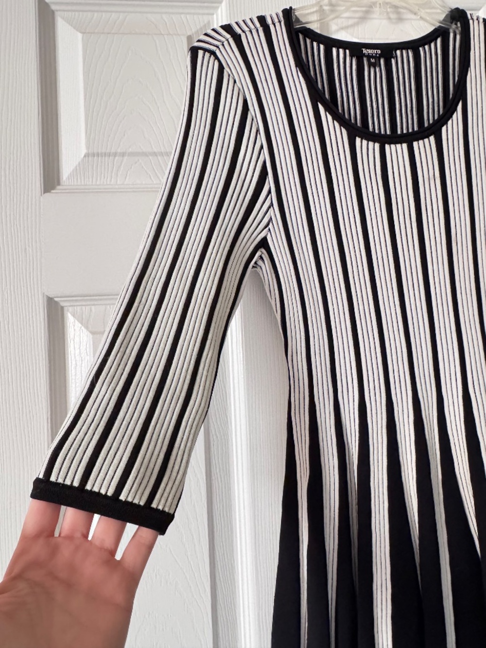Tesoro Moda Black & Ivory Striped Fit-and-Flare Sweater Dress – Medium - Picture 6 of 7